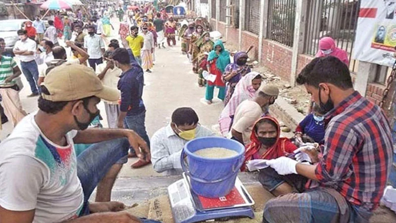 খাদ্যবান্ধব কর্মসূচিতে বেশির ভাগই আ’লীগ নেতাকর্মী